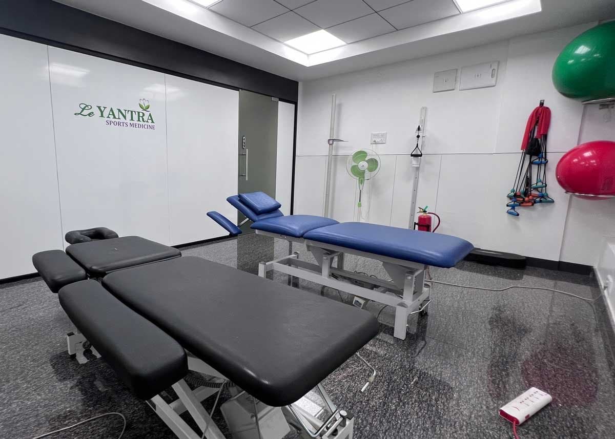 Le Yantra physiotherapy treatment room